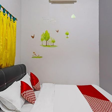 Oyo 92451 Hasan House Syariah 2Nearvihara Budhi Bhakti Нагоя Екстериор снимка