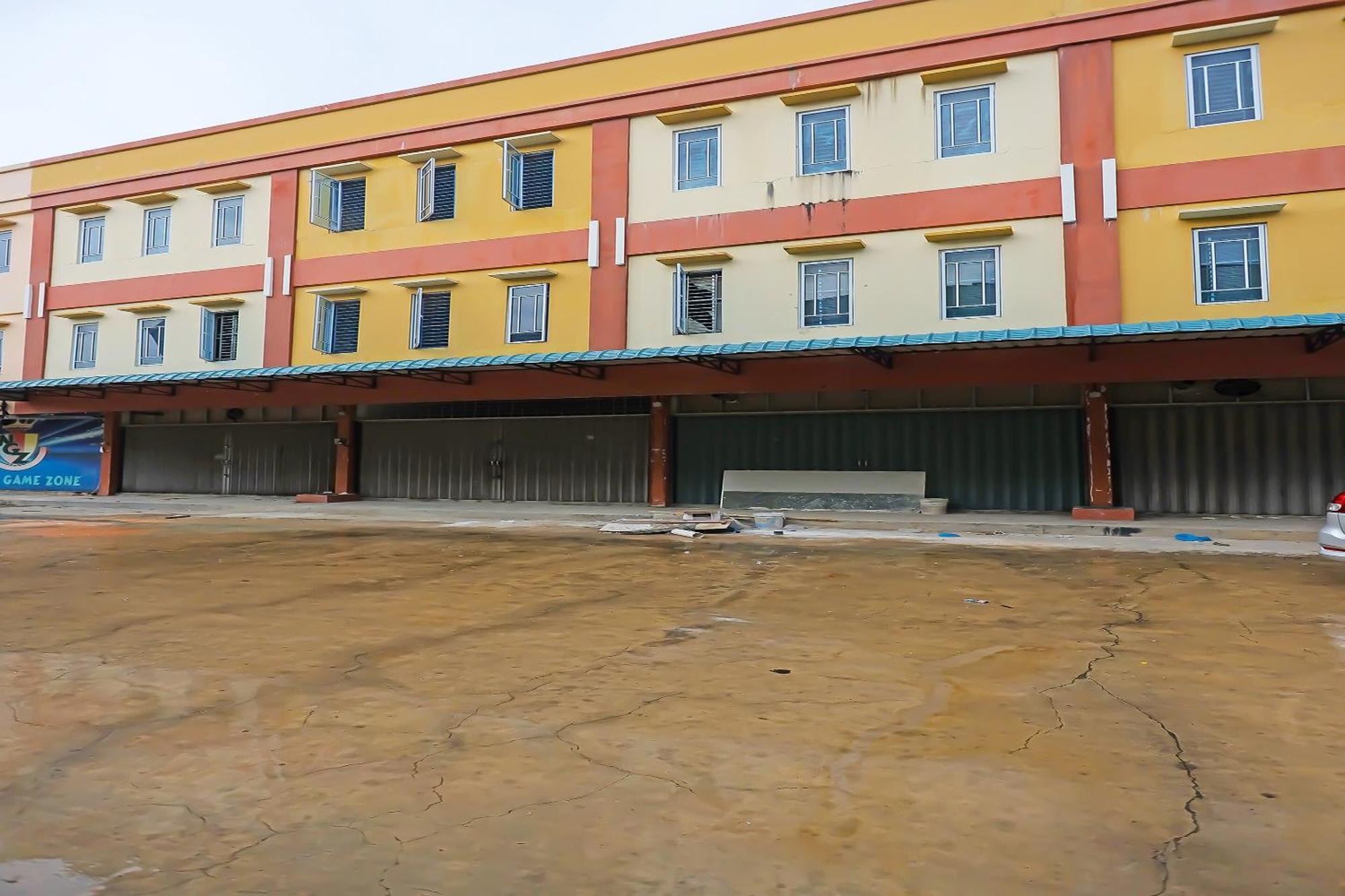 Oyo 92451 Hasan House Syariah 2Nearvihara Budhi Bhakti Нагоя Екстериор снимка